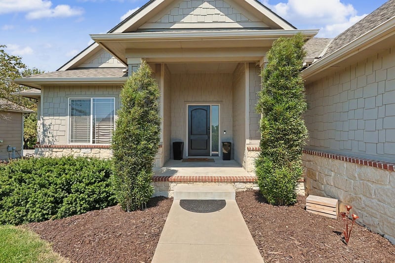 1002 E Woodstone Dr, Andover, KS 67002