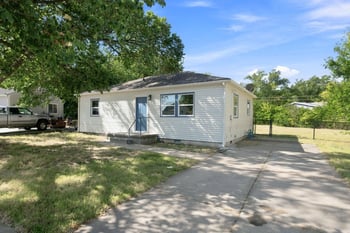 2525 N Lorraine Ave, Wichita, KS 67219