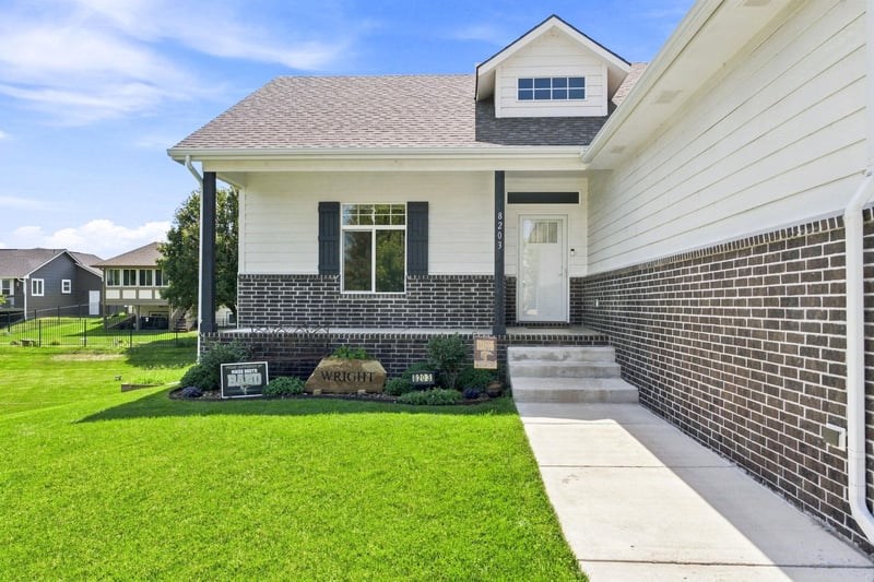 8203 W Lang St, Wichita, KS 67205