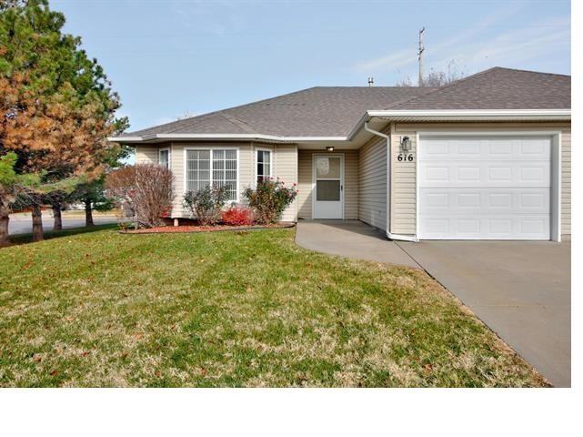 616 Autumn Ridge Ct, Andover, KS 67002