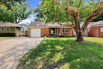 1032 S Fabrique, Wichita, KS 67218
