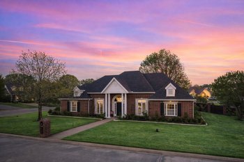 101 Gleneagles Dr, Mt Pleasant, TX 75455