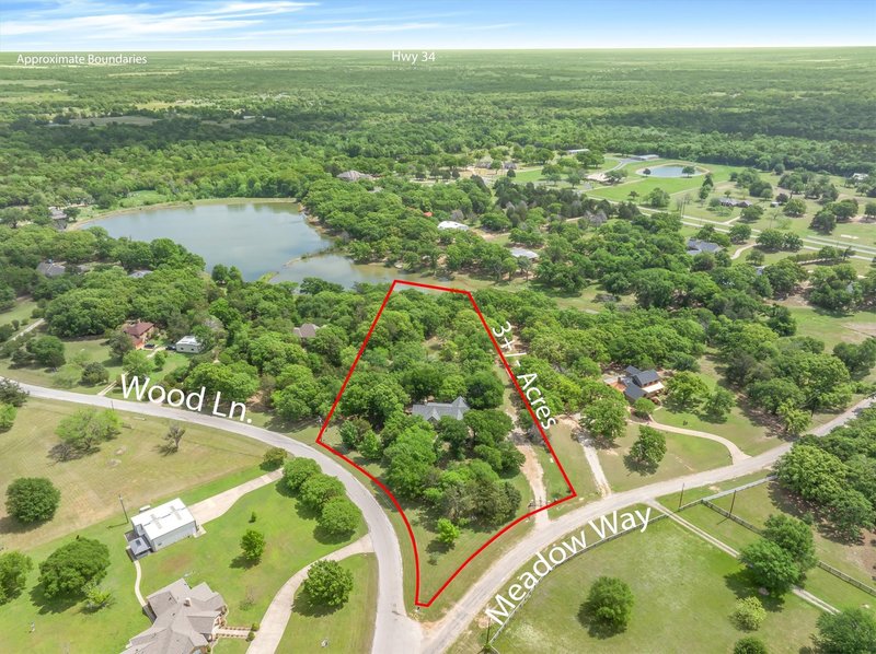 2151 Meadow Way, Terrell, TX 75160