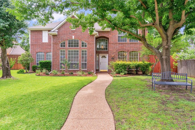 921 Brown Trl, Coppell, TX 75019