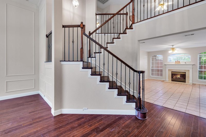 921 Brown Trl, Coppell, TX 75019