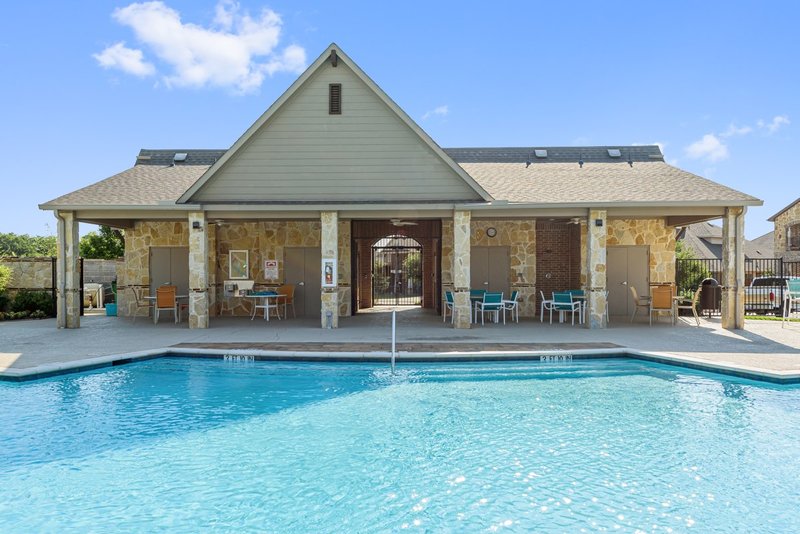 1007 Candlewyck Dr, Justin, TX 76247