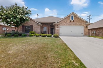 101 Loving Trl, Justin, TX 76247