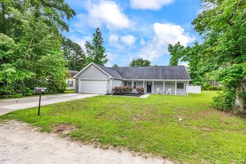 5630 Dinkler Ave, Loris, SC 29569