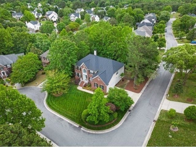 100 Janey Brook Ct, Cary, NC 27519