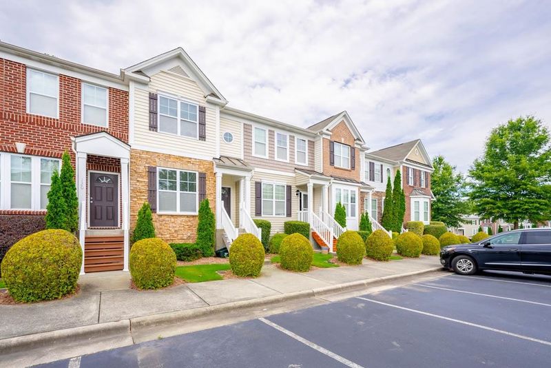100 Stratford Lakes Dr #122, Durham, NC 27713
