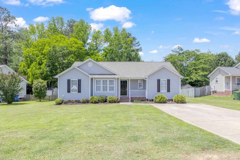 1004 S Philwood Ct, Fuquay Varina, NC 27526