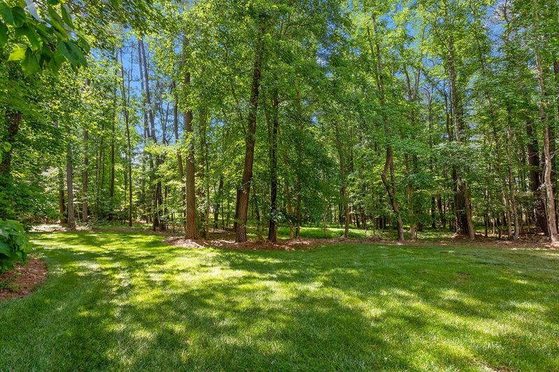 1005 Weeping Glen Ct, Raleigh, NC 27614