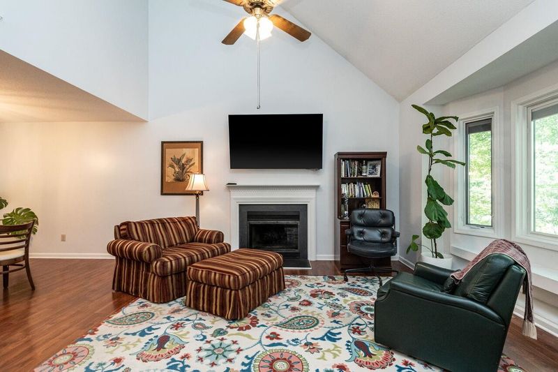 1006 Royal Hunt Ct, Apex, NC 27502