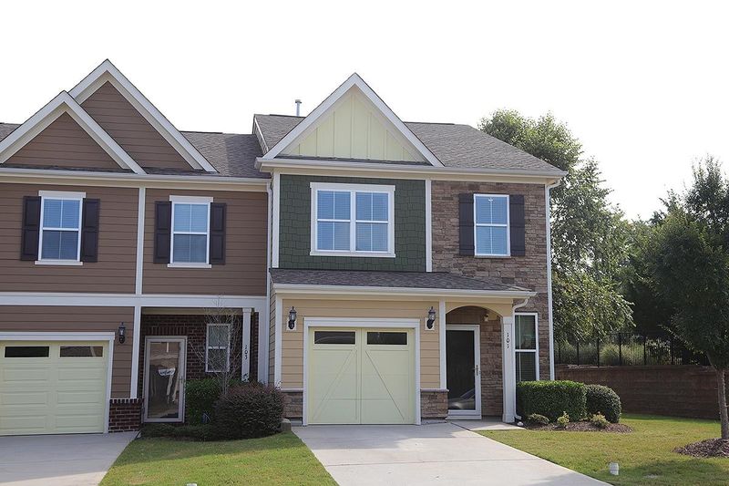 101 Pleasant Glen Ln, Apex, NC 27539