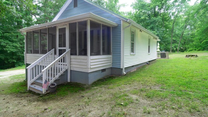 104 P G Pearce Rd, Zebulon, NC 27597