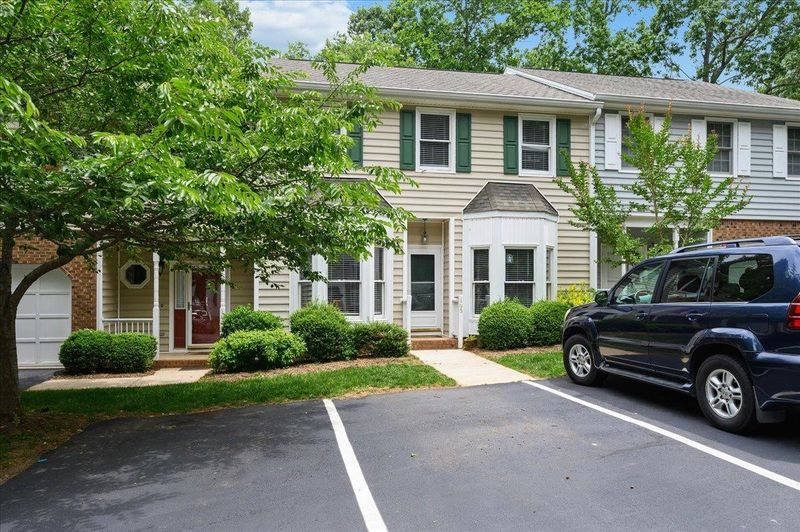 105 James River Rd, Cary, NC 27511