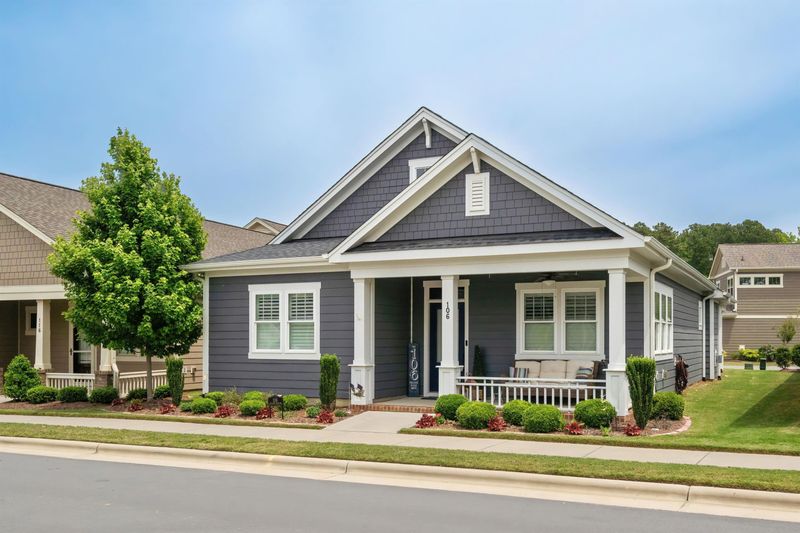 106 Village Walk Dr, Clayton, NC 27527