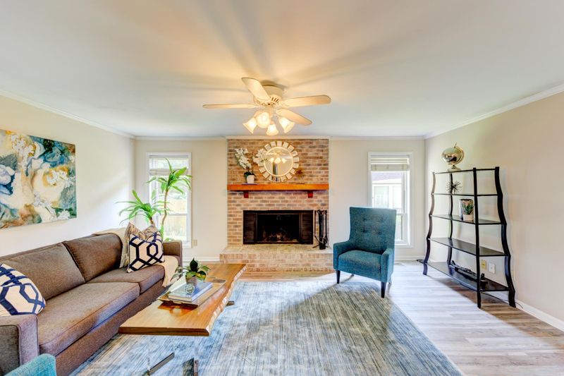 107 Arbuckle Ln, Cary, NC 27511