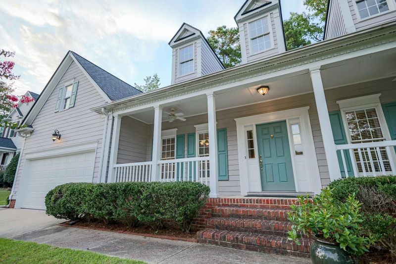 109 Wakehurst Dr, Cary, NC 27519