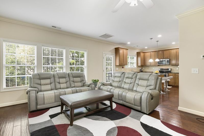 110 Station Dr, Morrisville, NC 27560