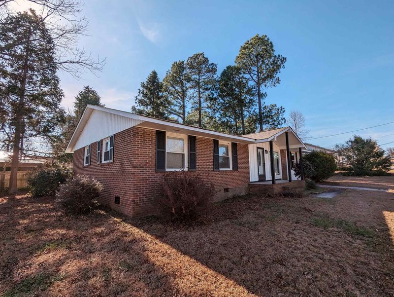 1101 W Pope St, Benson, NC 27504