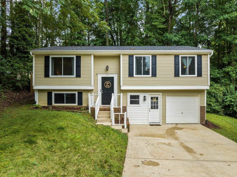 111 S Corncrib Ct, Cary, NC 27513