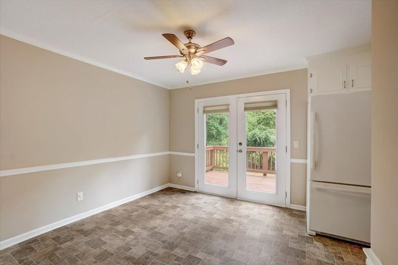 1121 Rock Dr, Raleigh, NC 27610