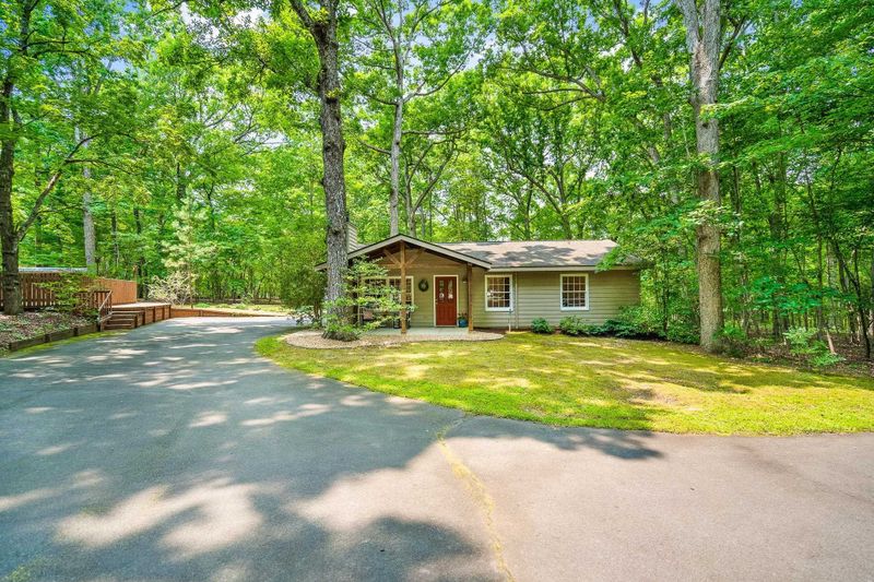 1122 Hickory Dr, Hillsborough, NC 27278