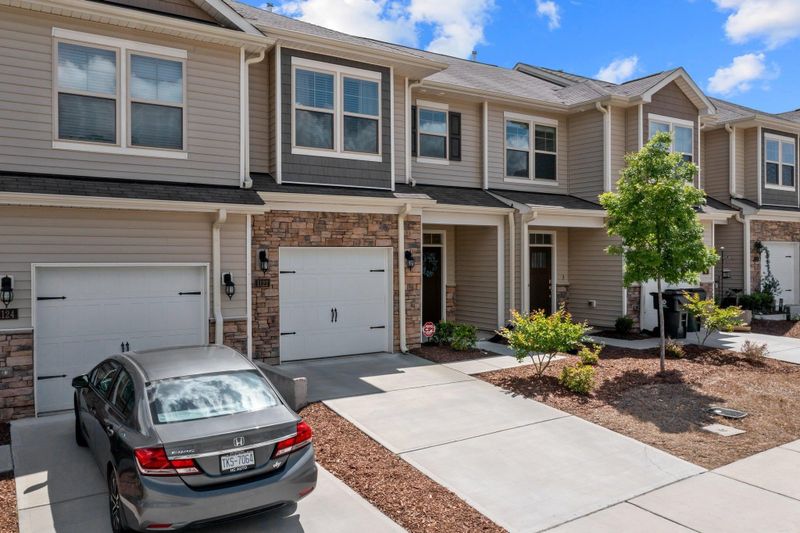 1122 Latitude Dr, Durham, NC 27713