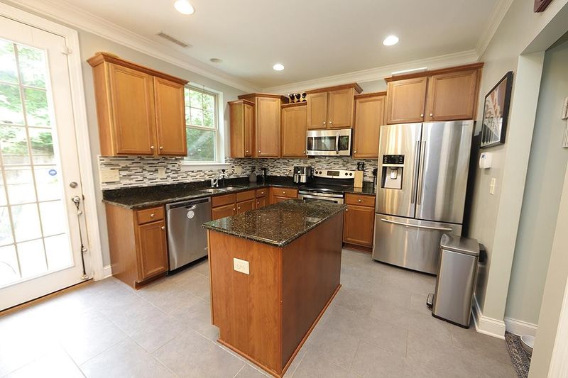 1208 Shasta Daisy Dr, Wake Forest, NC 27587