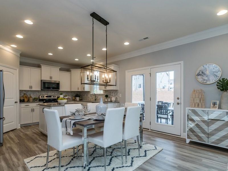 1277 Sidney Creek Dr, Zebulon, NC 27597
