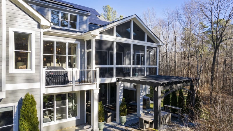 130 Cross Creek Dr, Chapel Hill, NC 27514