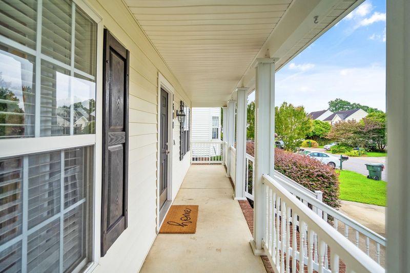 1600 Crag Burn Ln, Raleigh, NC 27604