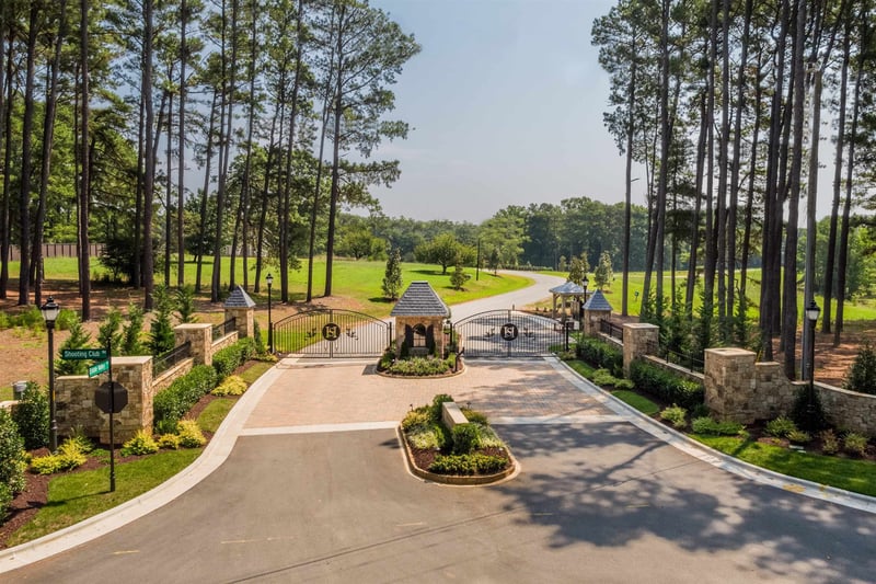 1609 Estate Valley Ln, Raleigh, NC 27613