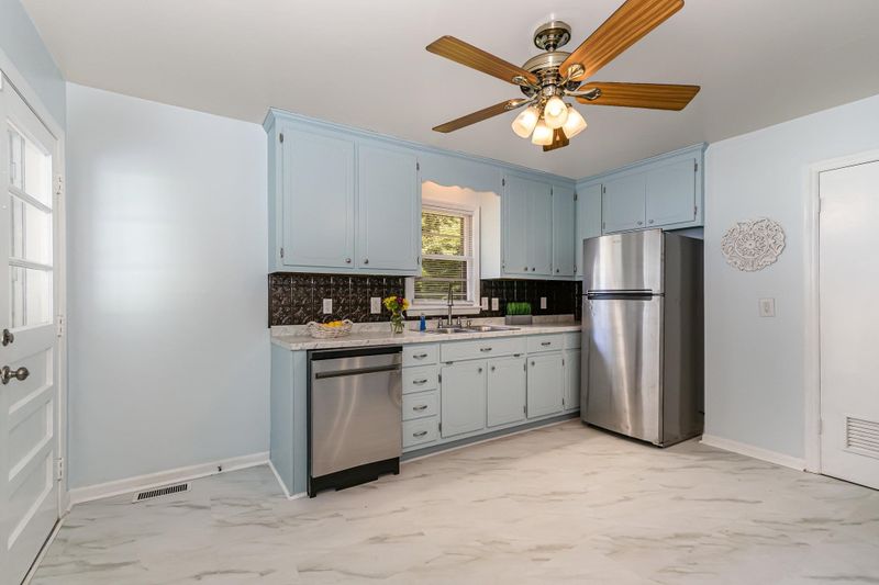 1614 Fletchers Chapel Rd, Durham, NC 27703