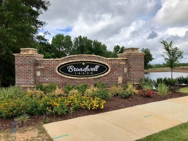 1732 Willbrook Dr, Fuquay Varina, NC 27526