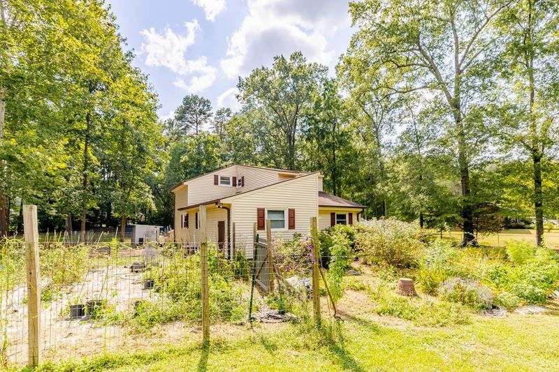 1916 Snow Hill Rd, Durham, NC 27712