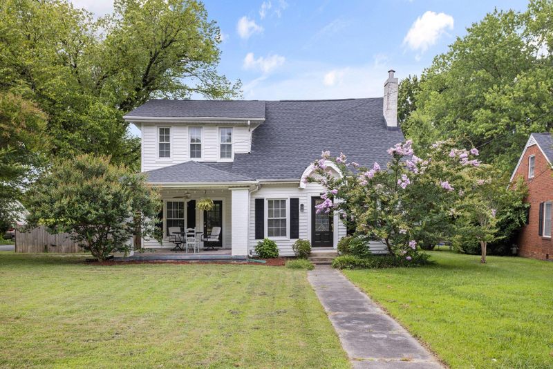 202 Highland Ave, Burlington, NC 27217