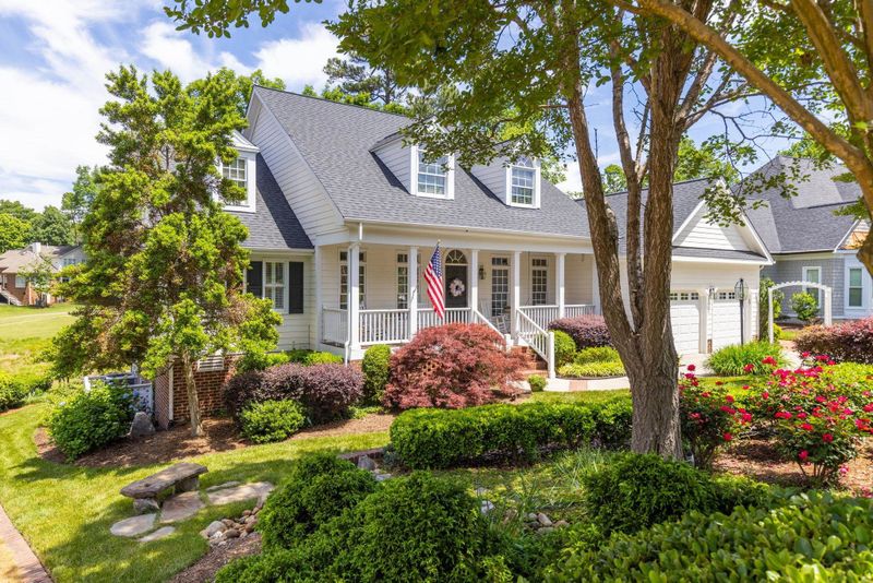 204 Lewiston Ct, Cary, NC 27513