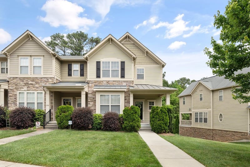 204 Tobacco Leaf Ln, Apex, NC 27502