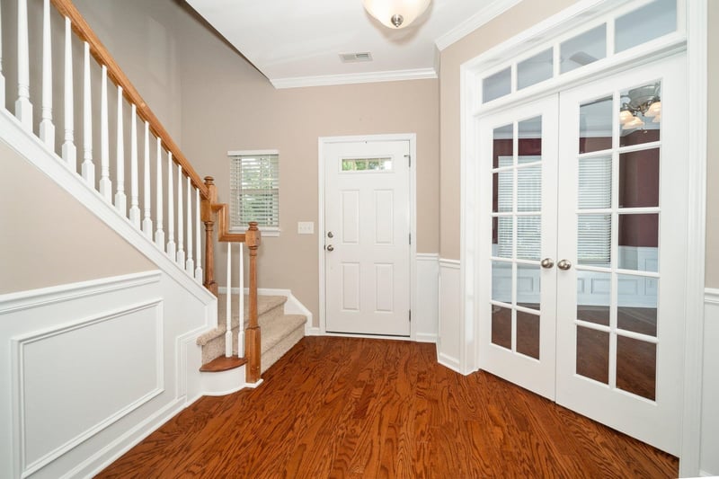 204 Tobacco Leaf Ln, Apex, NC 27502