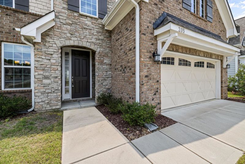 205 Fawnwood Acres Dr, Apex, NC 27539