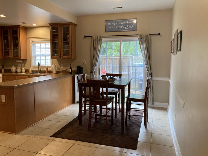 2111 Piney Brook Rd #106, Raleigh, NC 27614