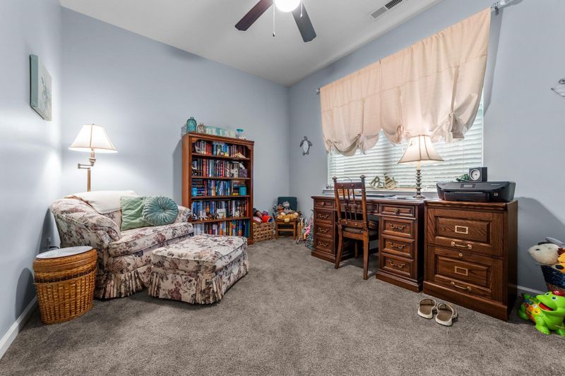 212 Norwood Ct, Mebane, NC 27320
