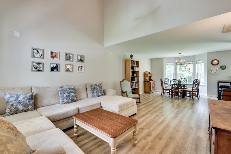 213 Morning View Ct, Durham, NC 27703
