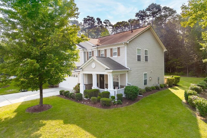 215 Hillview Dr, Durham, NC 27703