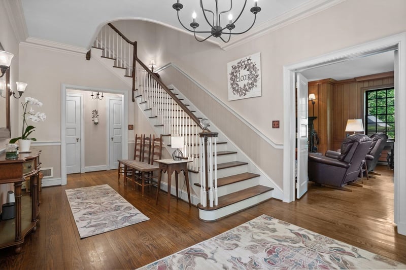 220 Shady Dr, Burlington, NC 27215