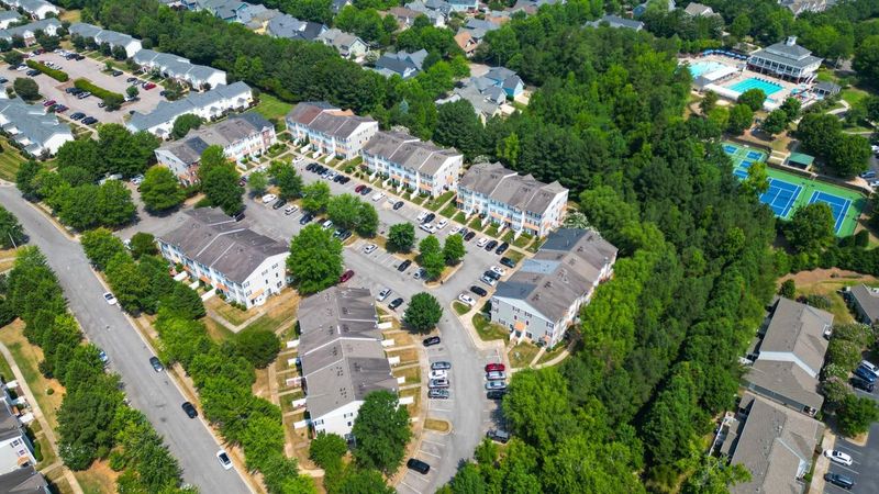 2221 Raven Rd #104, Raleigh, NC 27614
