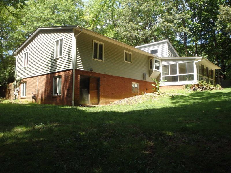 2234 Sandy Ln, Mebane, NC 27302