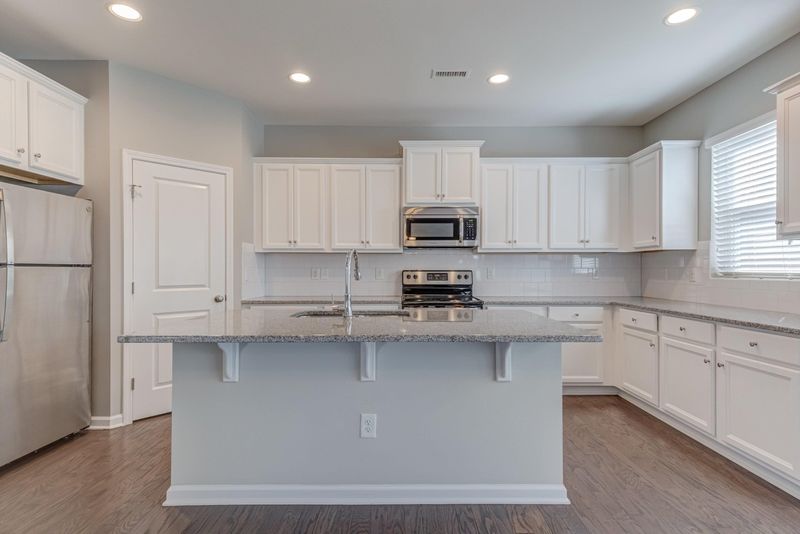 263 Naples Ln, Clayton, NC 27527